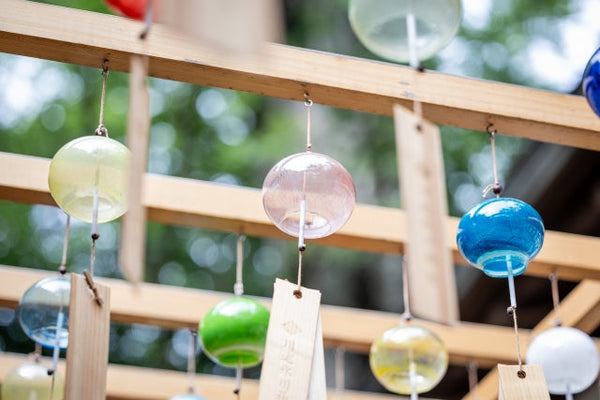 風鈴の音色に願いをのせて ― 川越氷川神社「縁むすび風鈴」