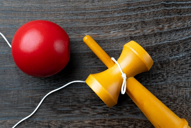 kendama_f4b4ec7c-5a96-400f-