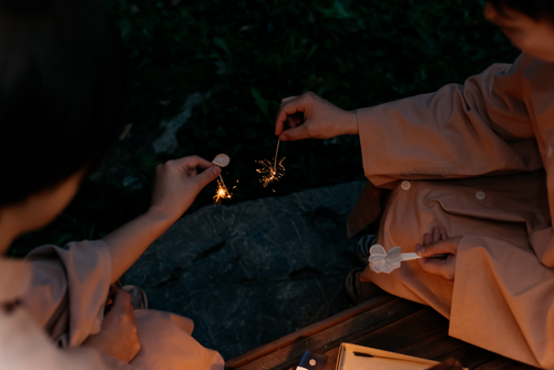 夏の風物詩|職人の火花が夏を彩る。線香花火・花富士・鯨花火のご紹介