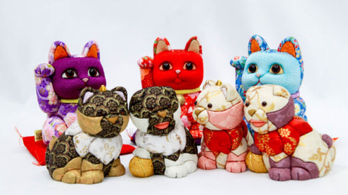 かわいくて頼れるお守り。招き猫と狛犬のある生活