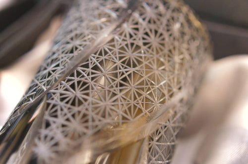 【知ってましたか?】江戸切子の文様に込められた願い ― 「菊繋ぎ」の持つ深い意味と輝き