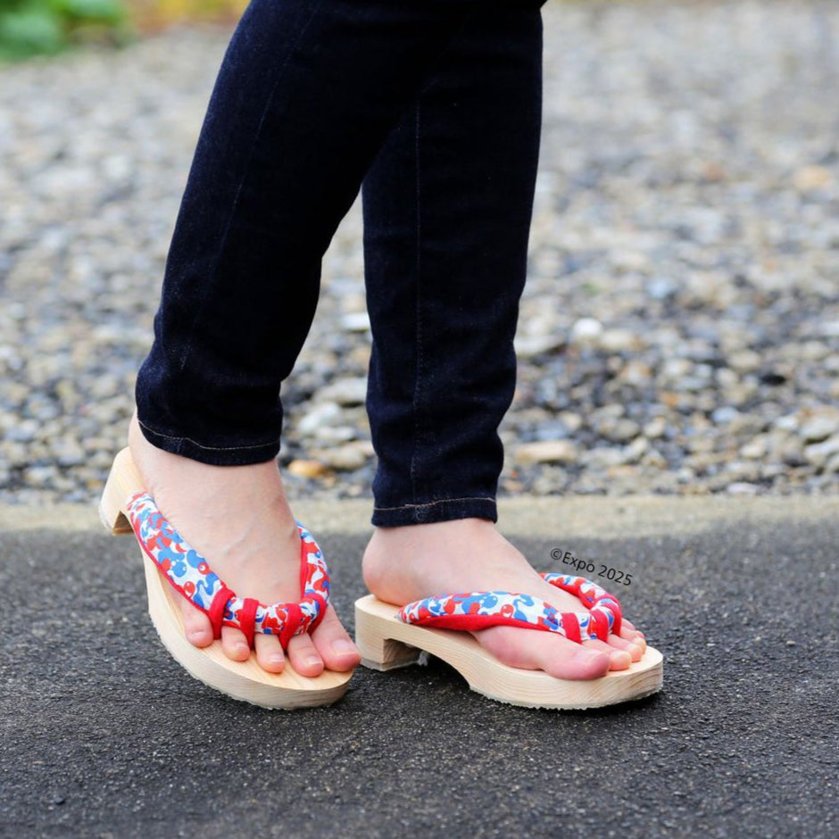 万博 五本指下駄 WORLD