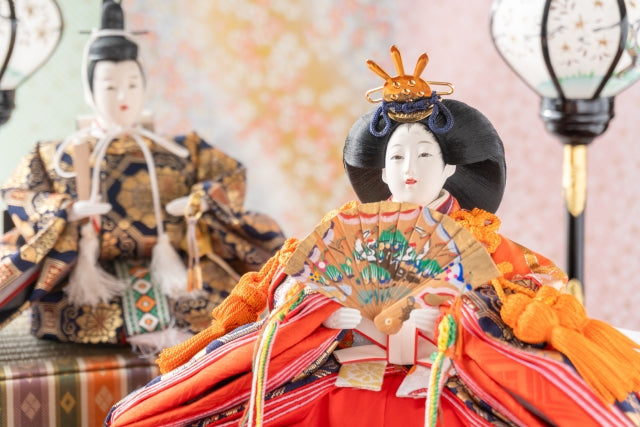 ひな人形の由来とは？千年の時を超えて受け継がれる伝統行事