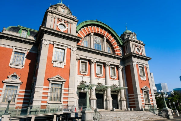 春を待ちわびて。大阪に集うガラス工芸