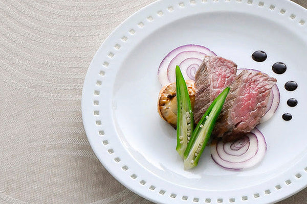 29（肉）の日に。お肉をのせたくなる器たち