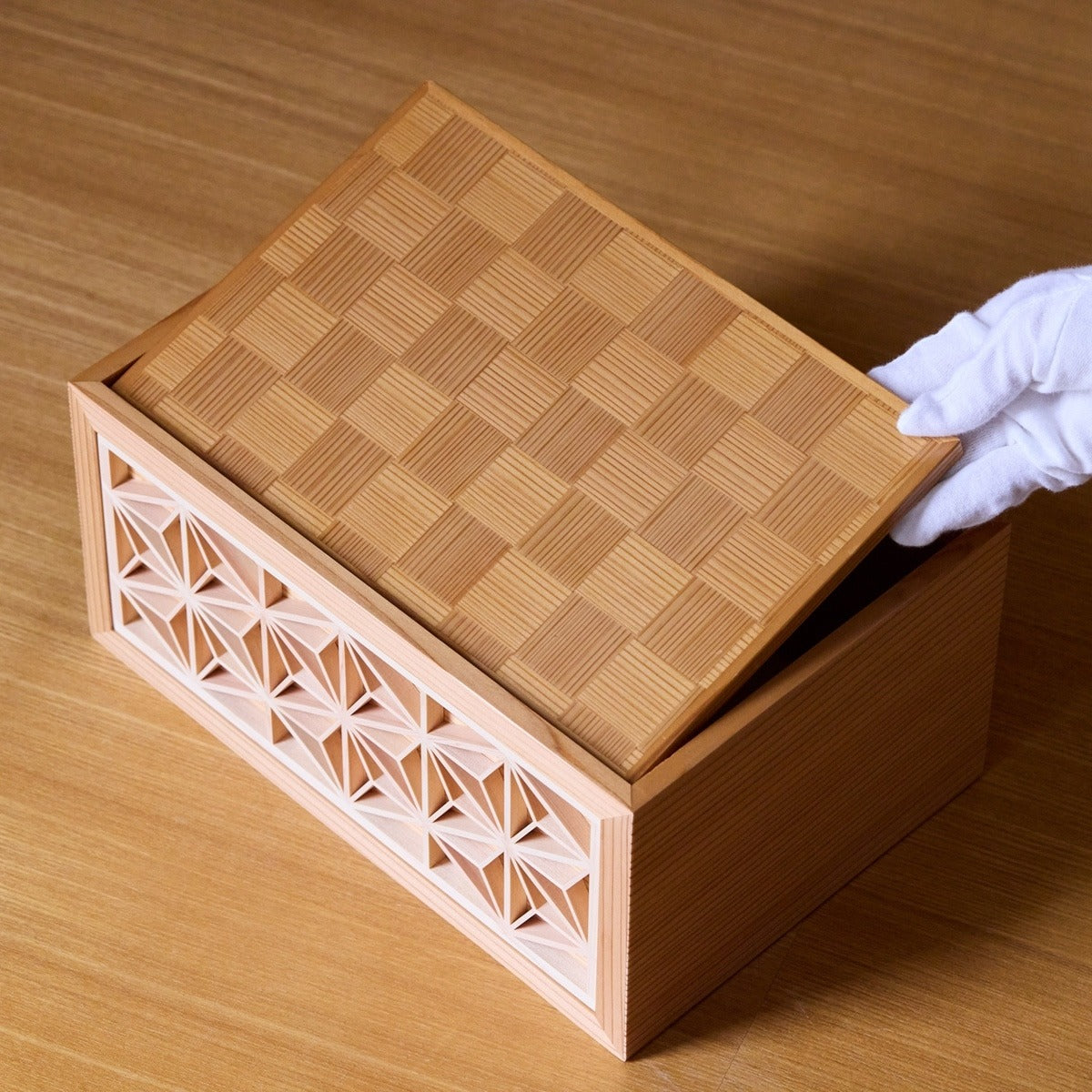 ひな人形 宝想雛 四角（小）【2月中旬出荷】 – 47 TREASURE