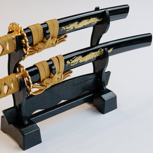 美術刀剣 ミニミニ竜 刀掛台付 – 47 TREASURE