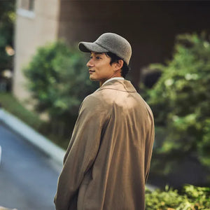 美品　定価14万　プラダ　希少　キャメル×ウール　テュベチカ風　帽子 美品 定価14万 プラダ 希少 キャメル×ウール テュベチカ風 帽子 美品