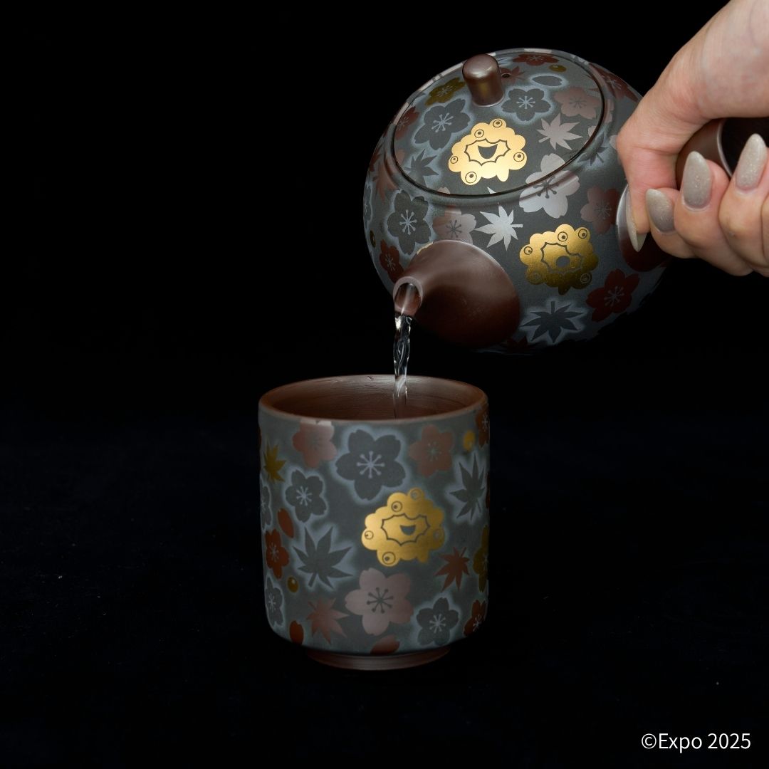 EXPO2025 萬古焼 金彩茶器
